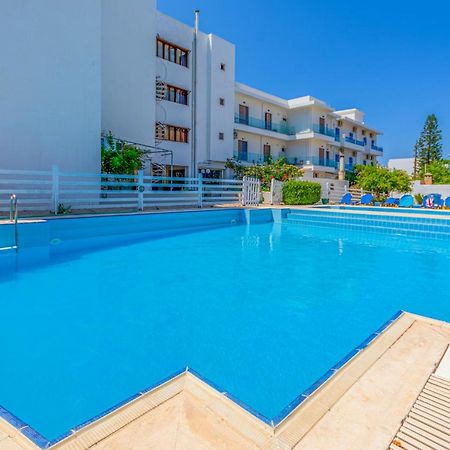 Athina Inn Херсонісос Екстер'єр фото