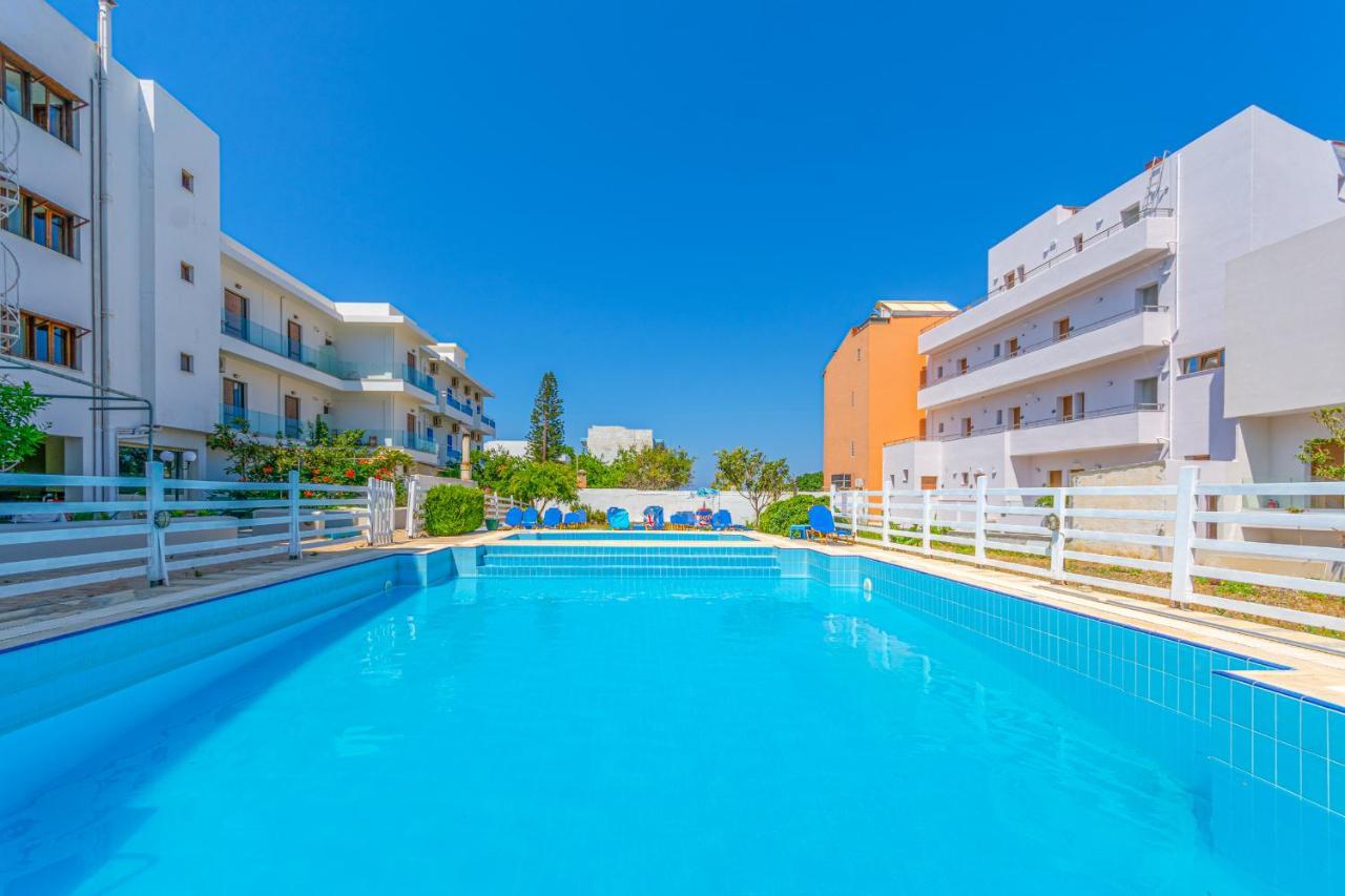 Athina Inn Херсонісос Екстер'єр фото
