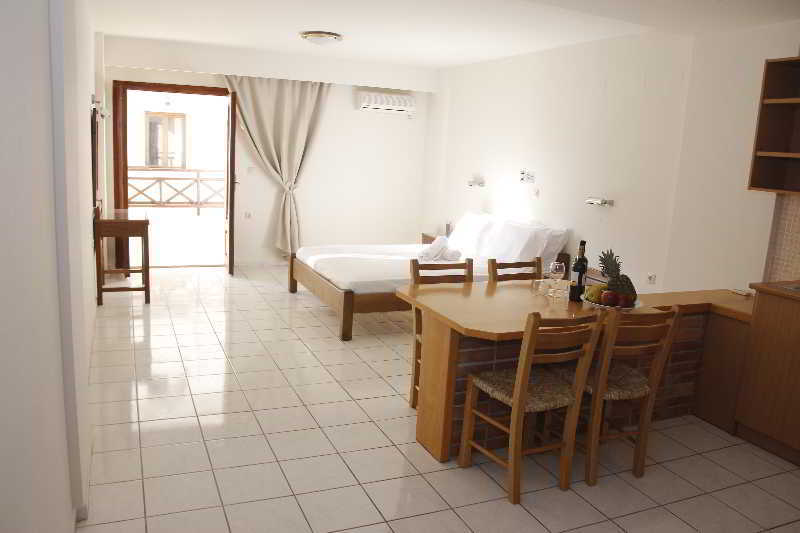 Athina Inn Херсонісос Екстер'єр фото